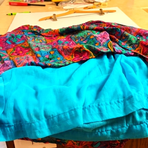 Vintage Beautiful bright Blue Cabana Skirt - has separate lining - Picture 6 of 6